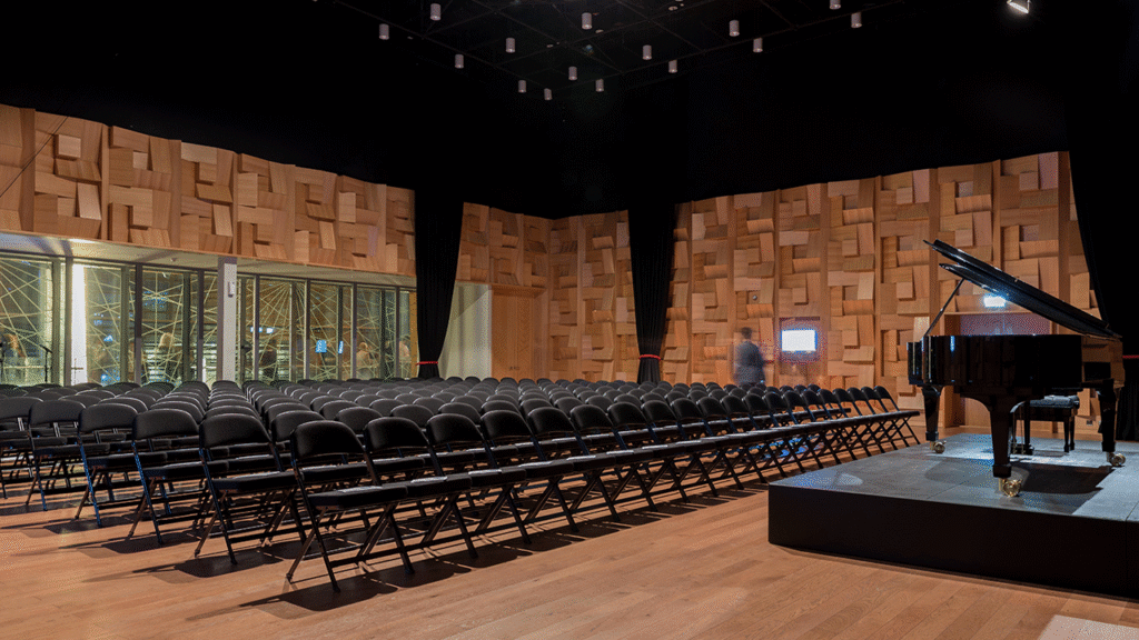 STUDIO 1 1280x720 10 1024x576